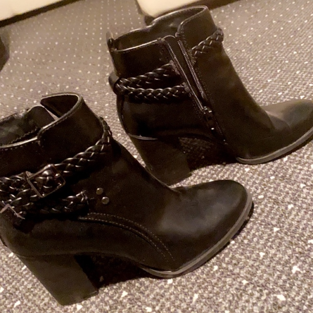 American Eagle ‘black rope’ ankle boots 👢 Worn 1x